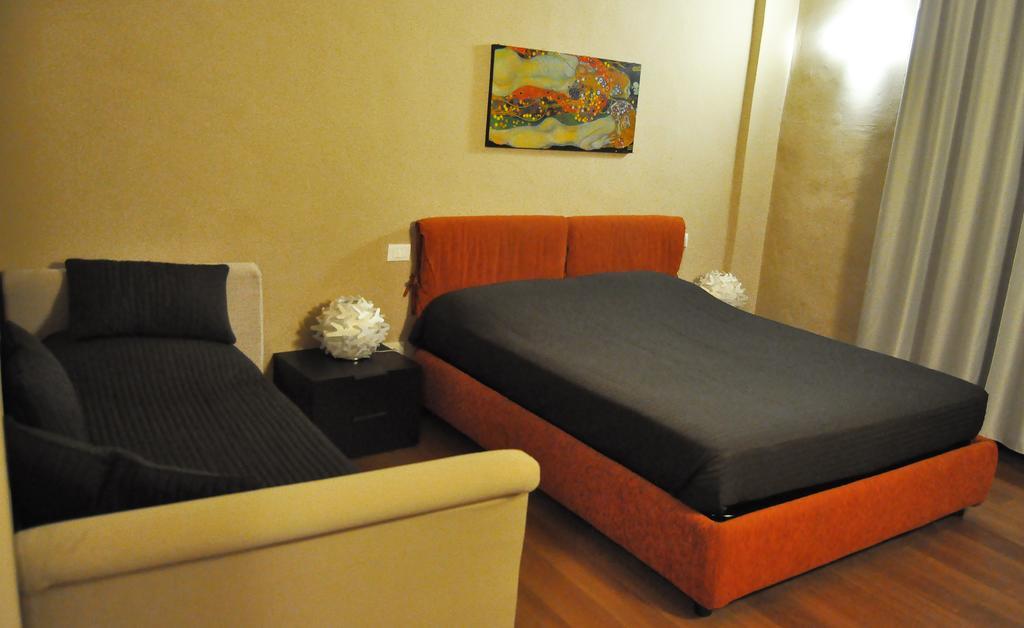 B&B Al Canto Del Cavour Пістоя Номер фото